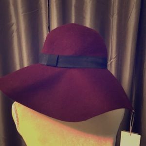 Burgundy Wool Hat by H&M NWT